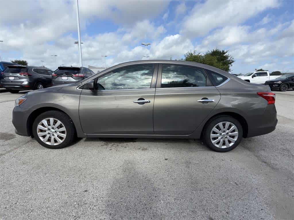 Thumbnail: 2016 Nissan Sentra - 3