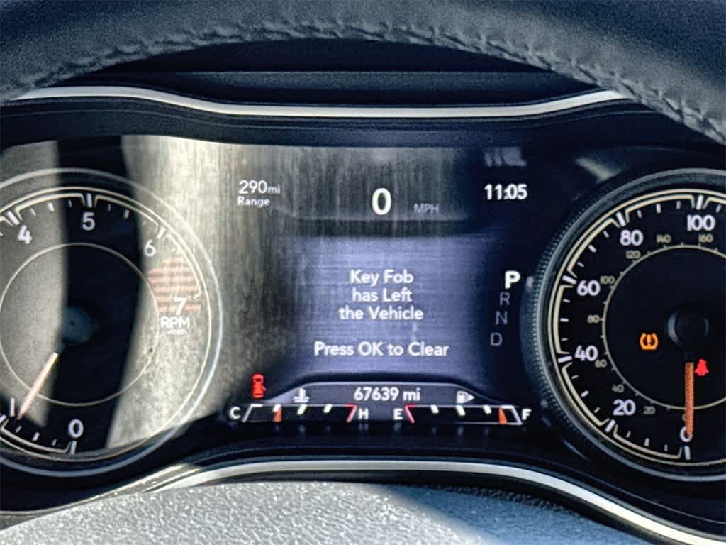 Thumbnail: 2023 Jeep Cherokee - 18