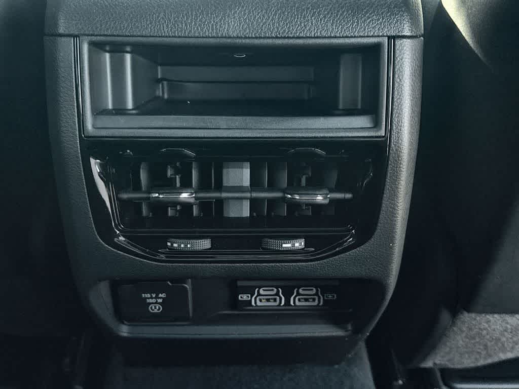 Thumbnail: 2026 Jeep Grand Cherokee - 21