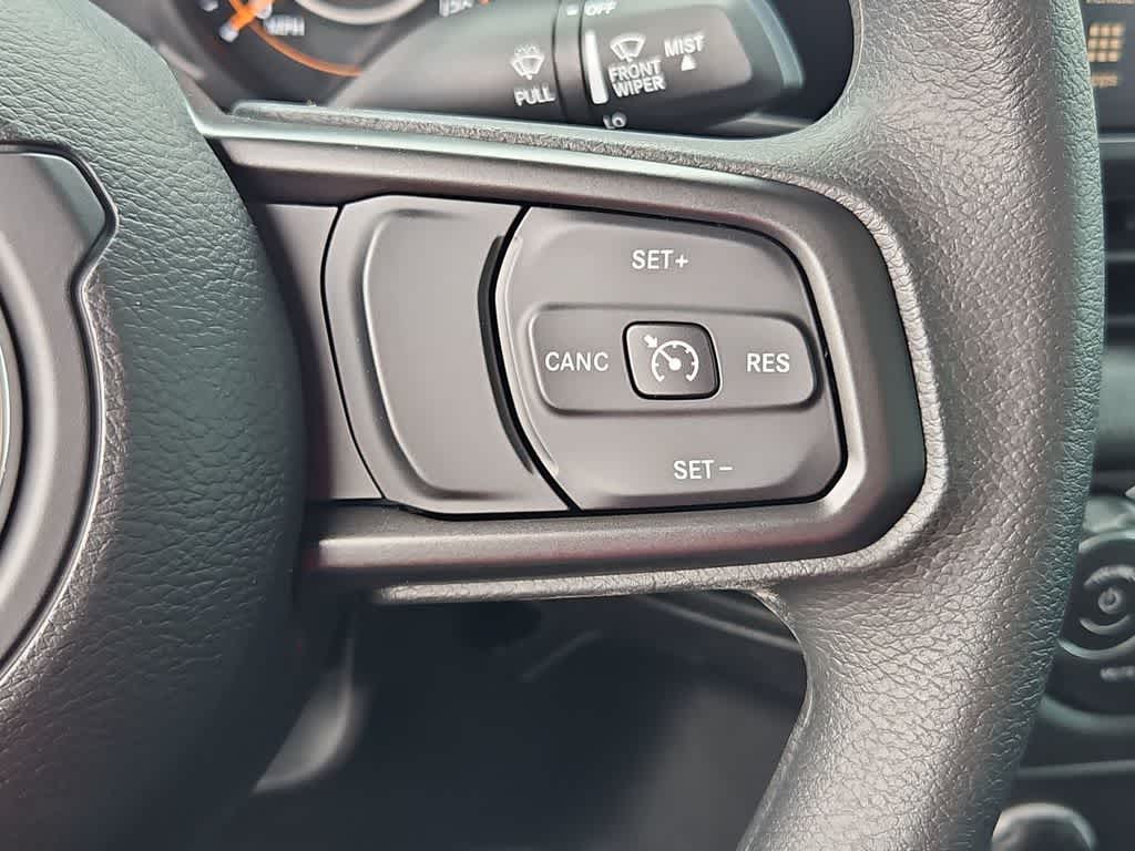 Thumbnail: 2026 Jeep Gladiator - 25