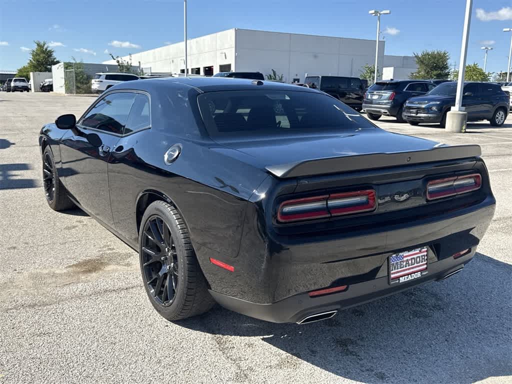 Thumbnail: 2021 Dodge Challenger - 4