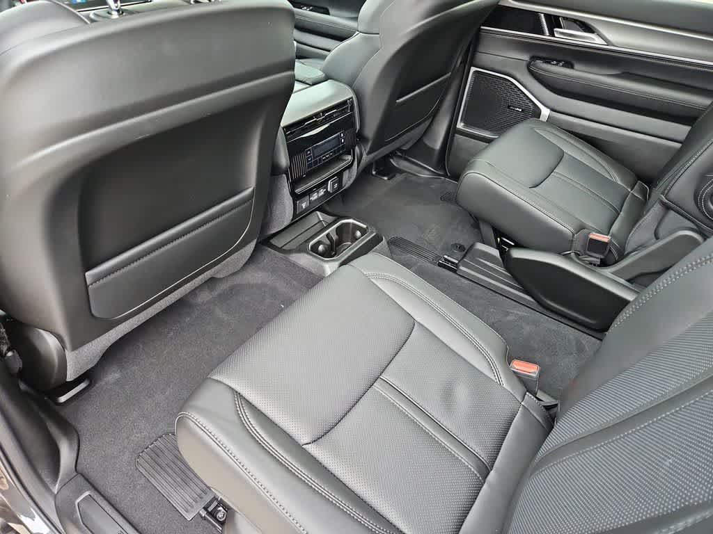 Thumbnail: 2026 Jeep Grand Wagoneer - 19