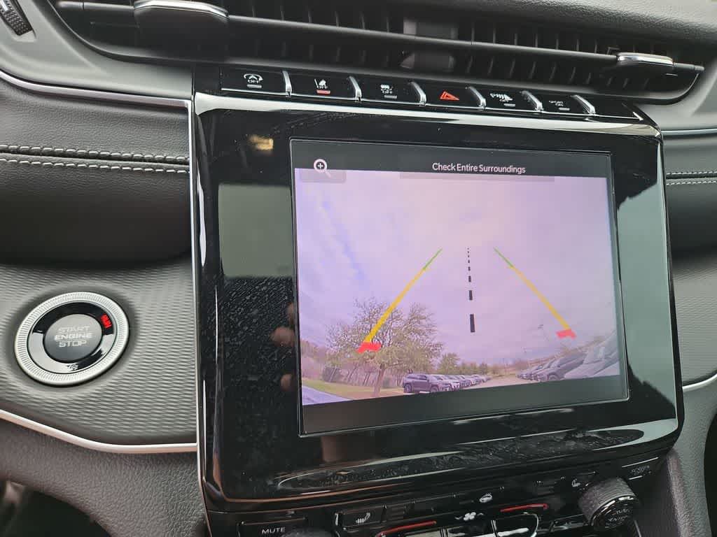 Thumbnail: 2025 Jeep Grand Cherokee L - 30