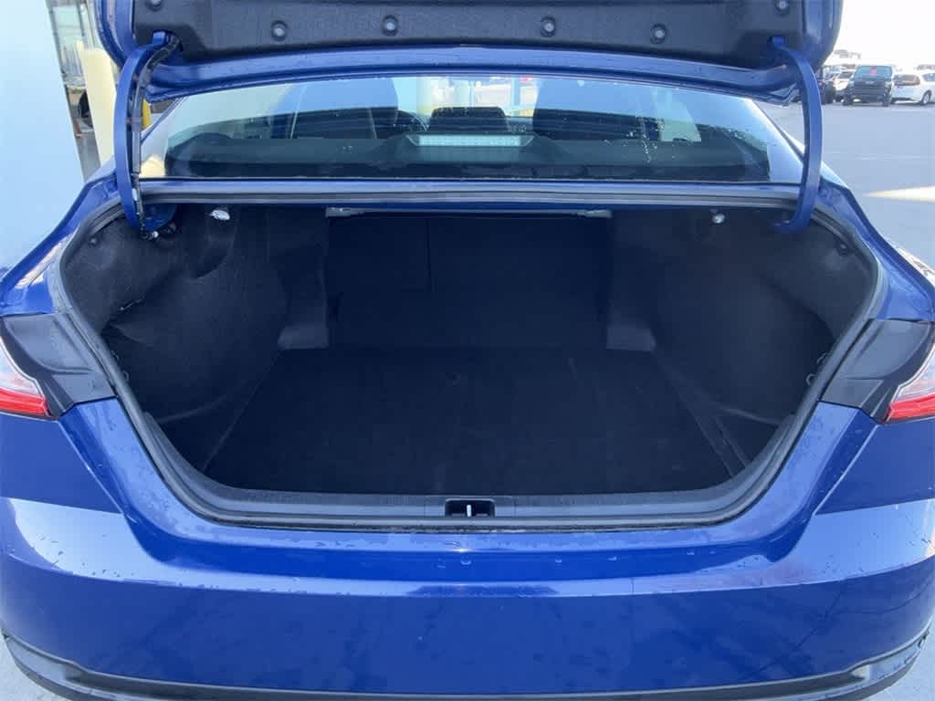 Thumbnail: 2025 Toyota Camry - 21