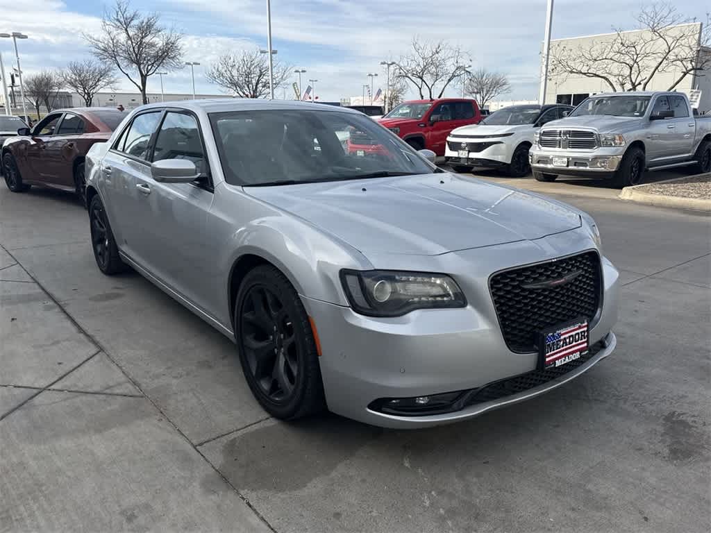 Thumbnail: 2021 Chrysler 300 - 6