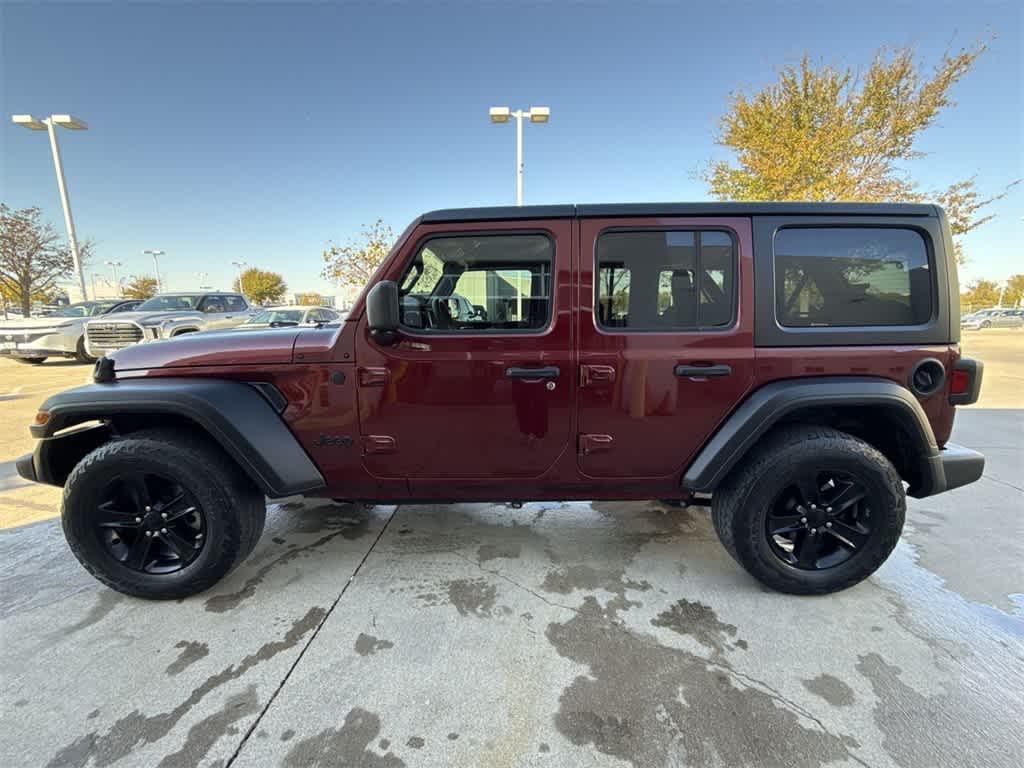 Thumbnail: 2021 Jeep Wrangler - 3
