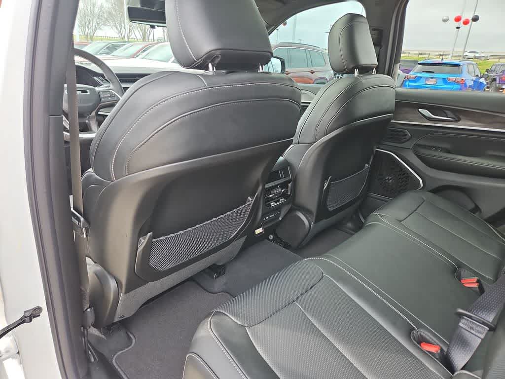 Thumbnail: 2026 Jeep Grand Cherokee - 19