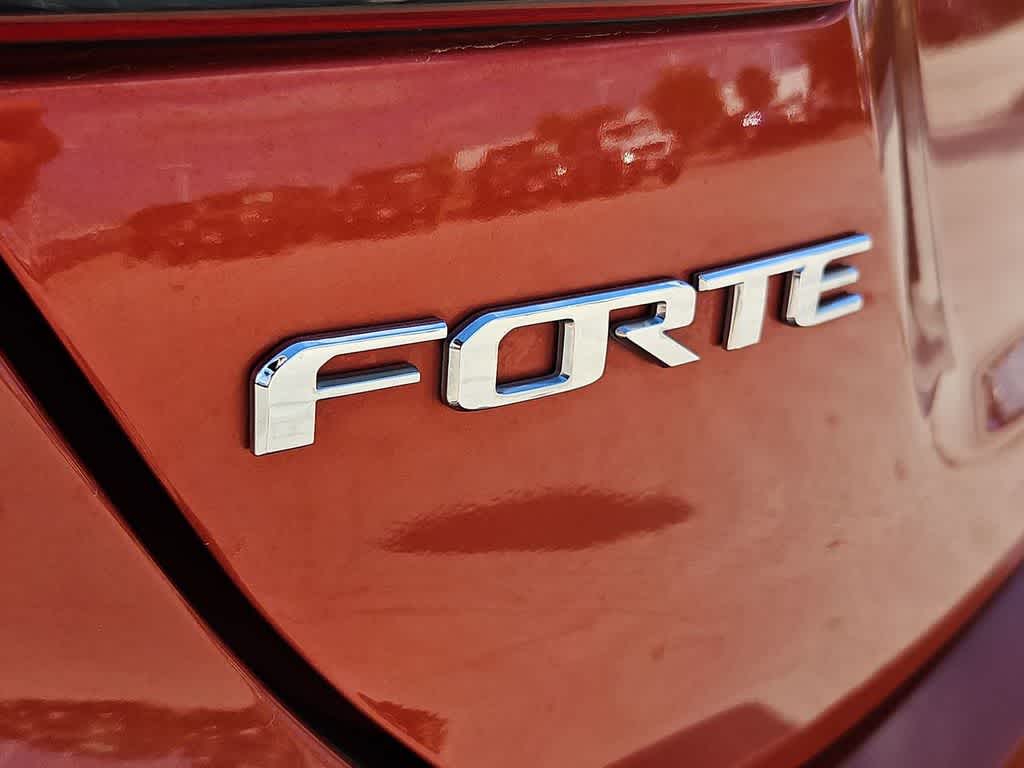 Thumbnail: 2020 Kia Forte - 13