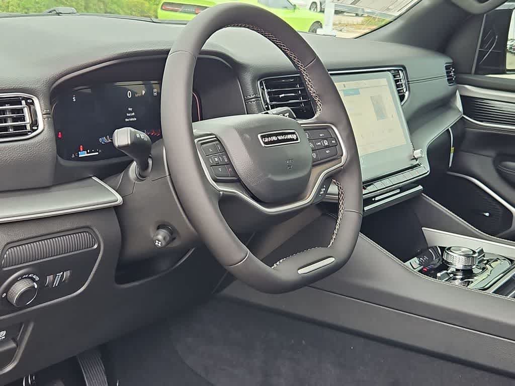 Thumbnail: 2026 Jeep Grand Wagoneer - 10