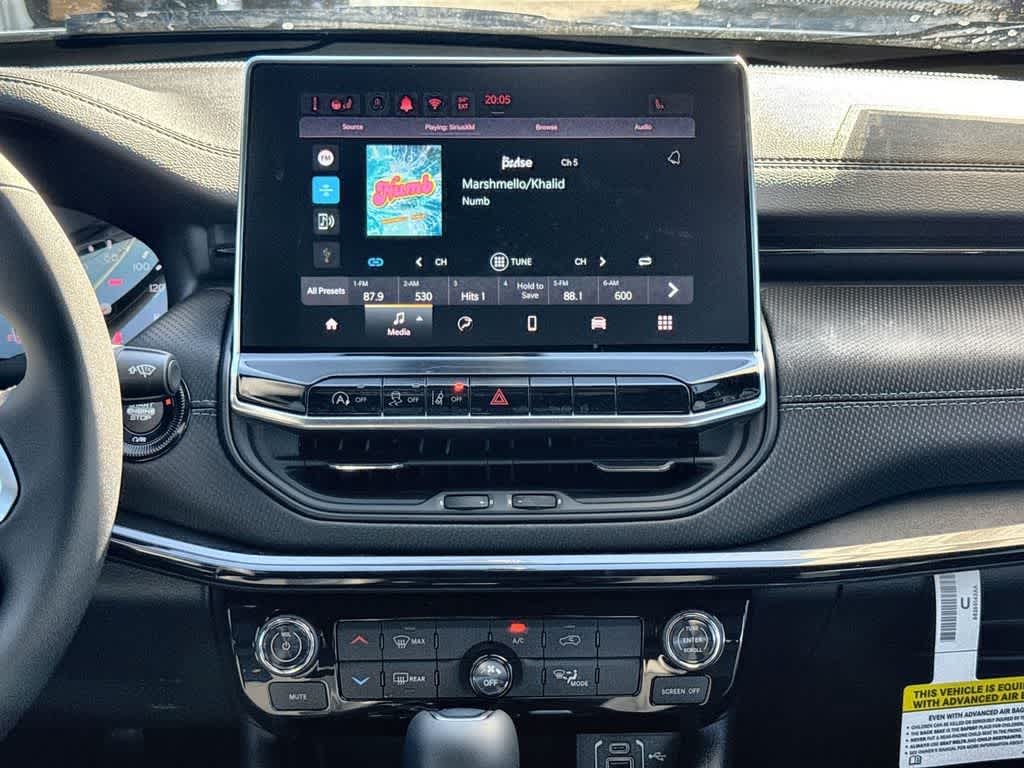 Thumbnail: 2026 Jeep Compass - 17