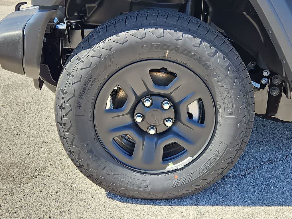 Thumbnail: 2026 Jeep Wrangler - 14