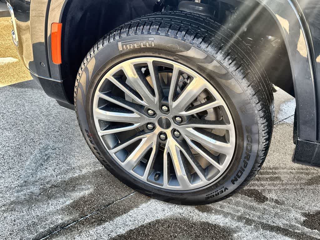 Thumbnail: 2025 Jeep Wagoneer - 9