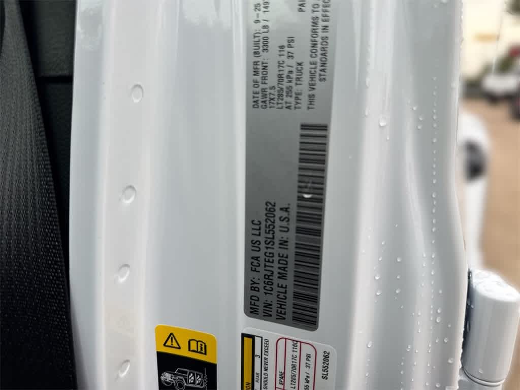 Thumbnail: 2025 Jeep Gladiator - 24