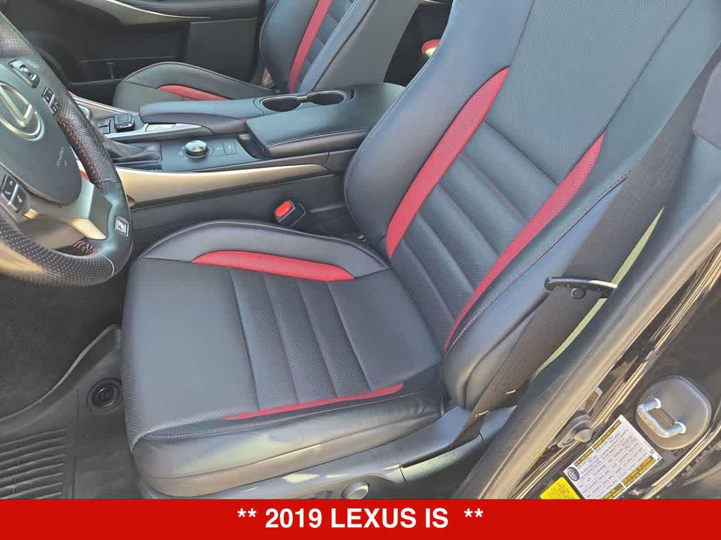 Thumbnail: 2019 Lexus IS - 15