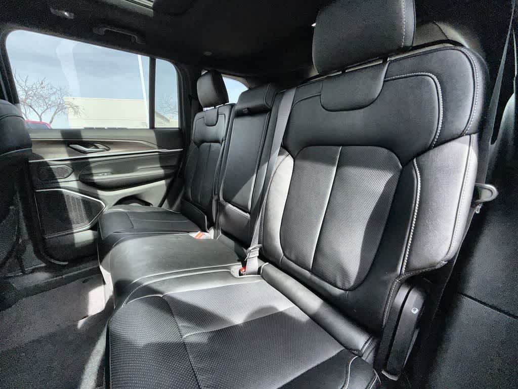 Thumbnail: 2026 Jeep Grand Cherokee - 13