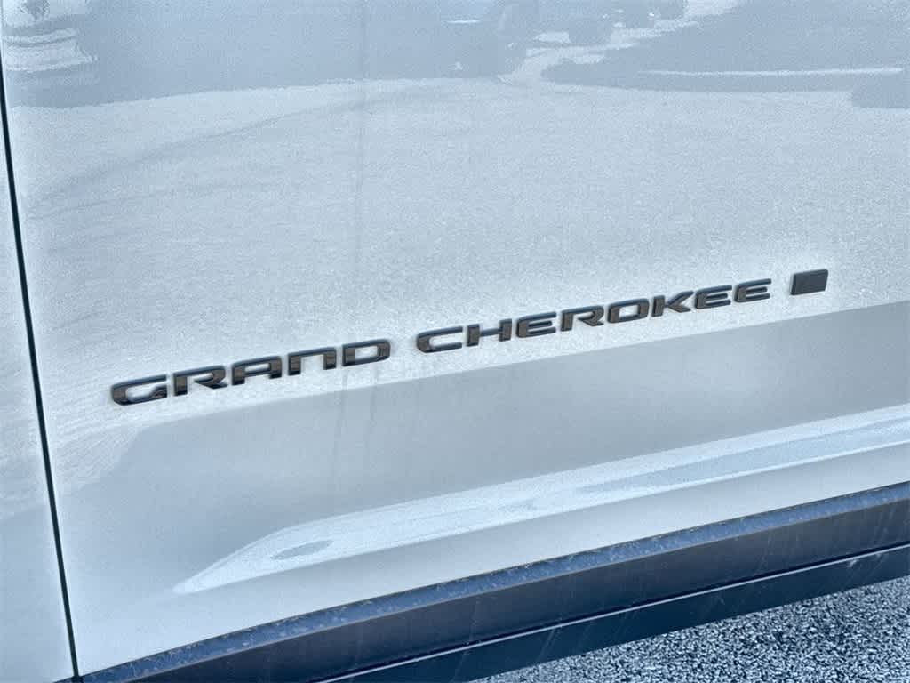 Thumbnail: 2025 Jeep Grand Cherokee L - 8