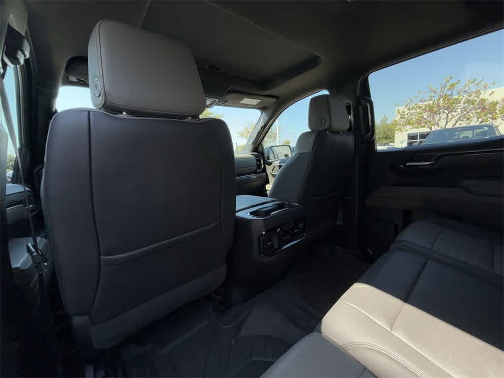 Thumbnail: 2023 Chevrolet Silverado 1500 - 11