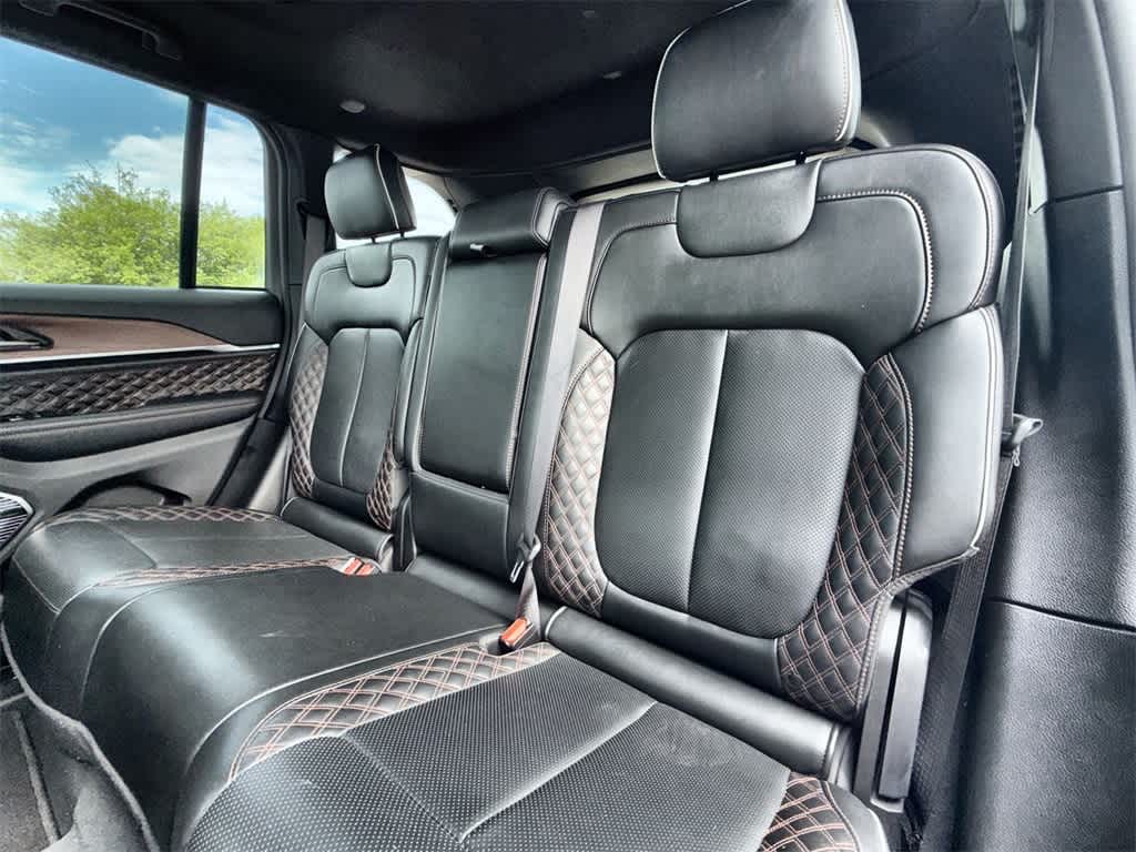 Thumbnail: 2022 Jeep Grand Cherokee - 12