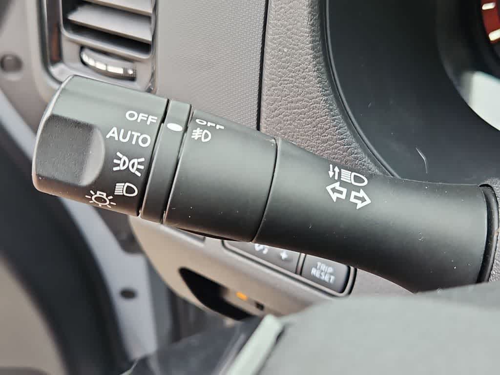 Thumbnail: 2023 Nissan Frontier - 29