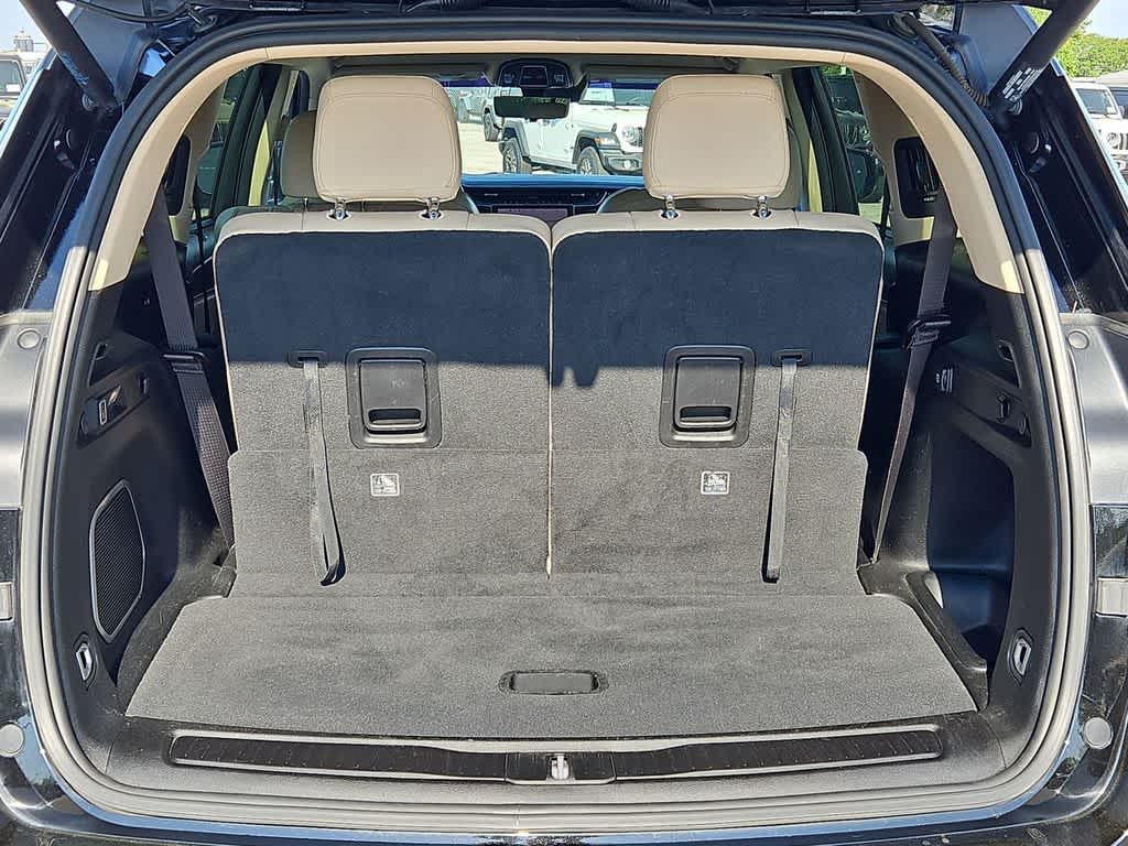 Thumbnail: 2022 Jeep Grand Cherokee - 35