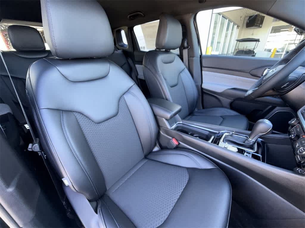 Thumbnail: 2026 Jeep Compass - 14