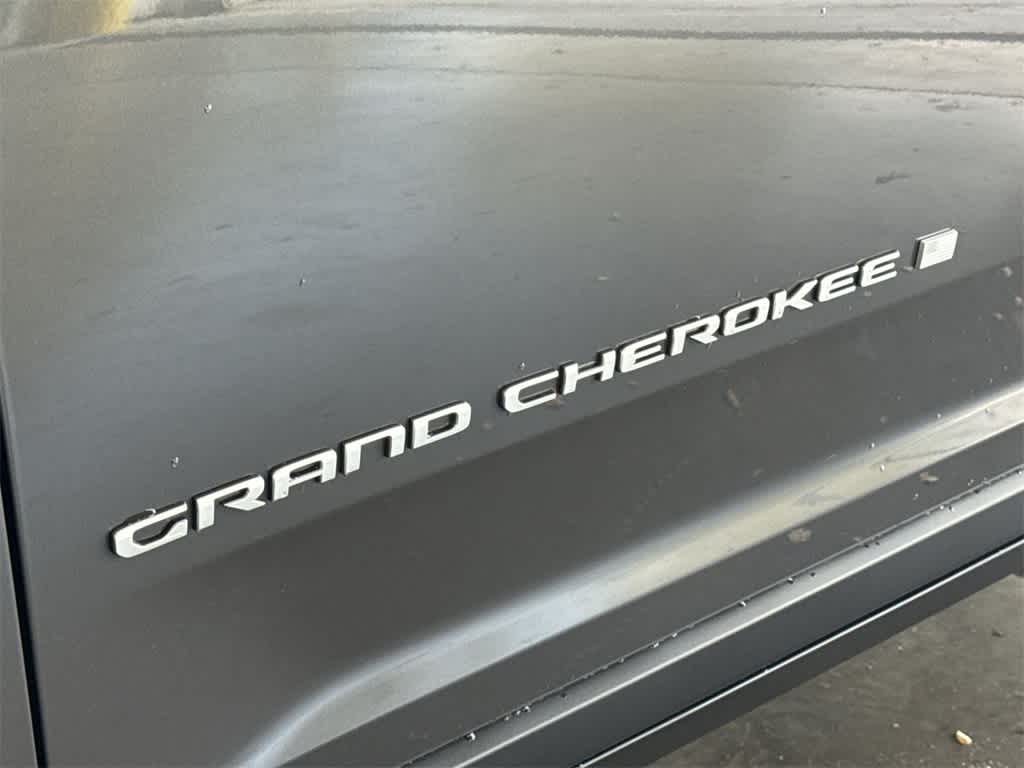 Thumbnail: 2025 Jeep Grand Cherokee - 7