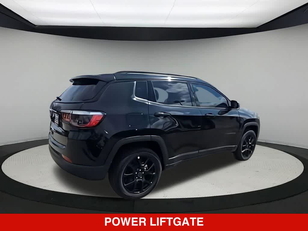 Thumbnail: 2026 Jeep Compass - 9
