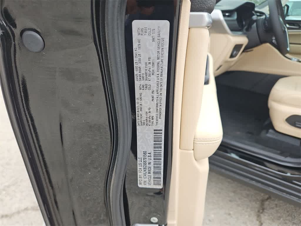 Thumbnail: 2025 Jeep Grand Cherokee L - 36