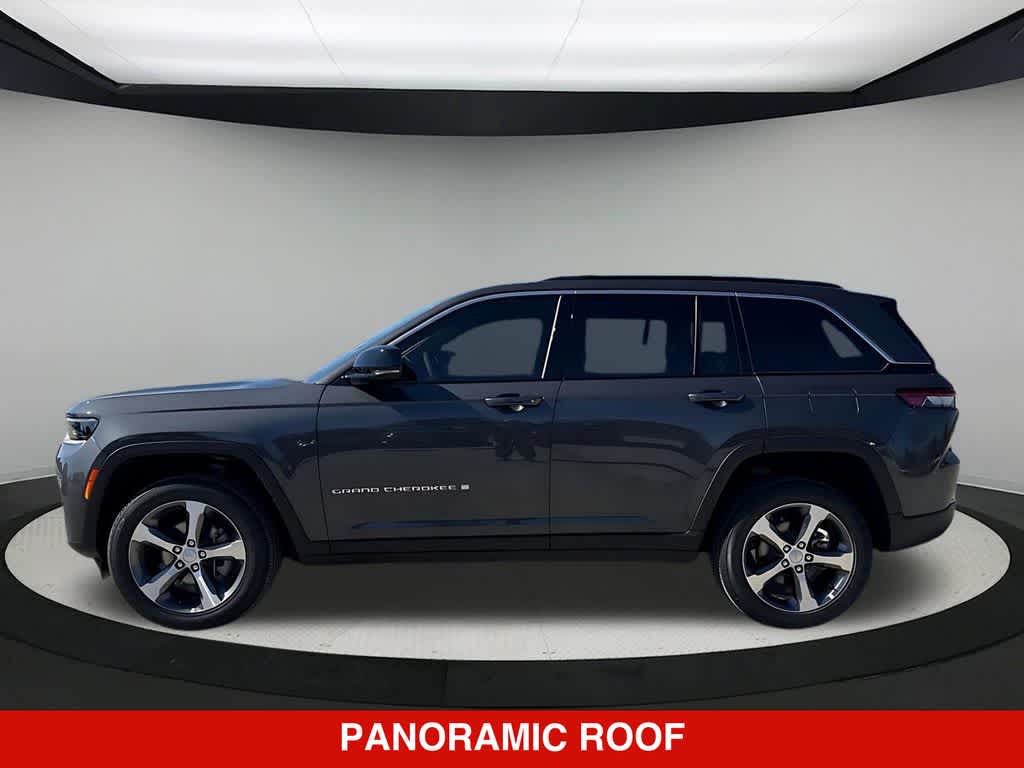 Thumbnail: 2026 Jeep Grand Cherokee - 3