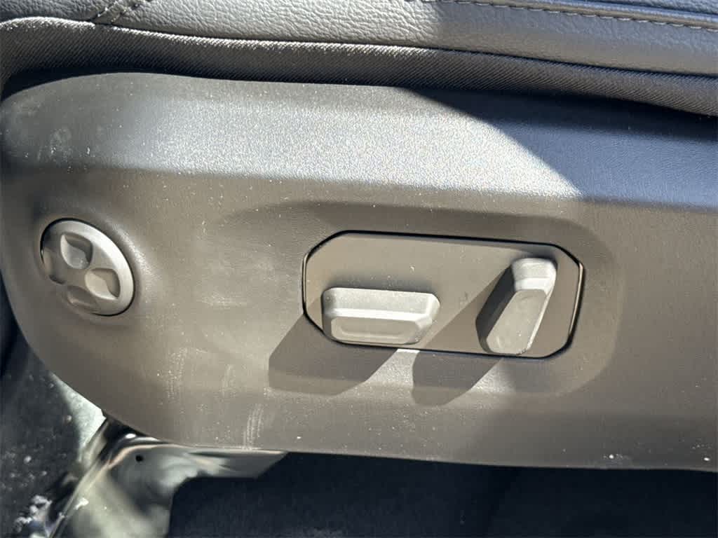 Thumbnail: 2025 Jeep Wrangler - 26