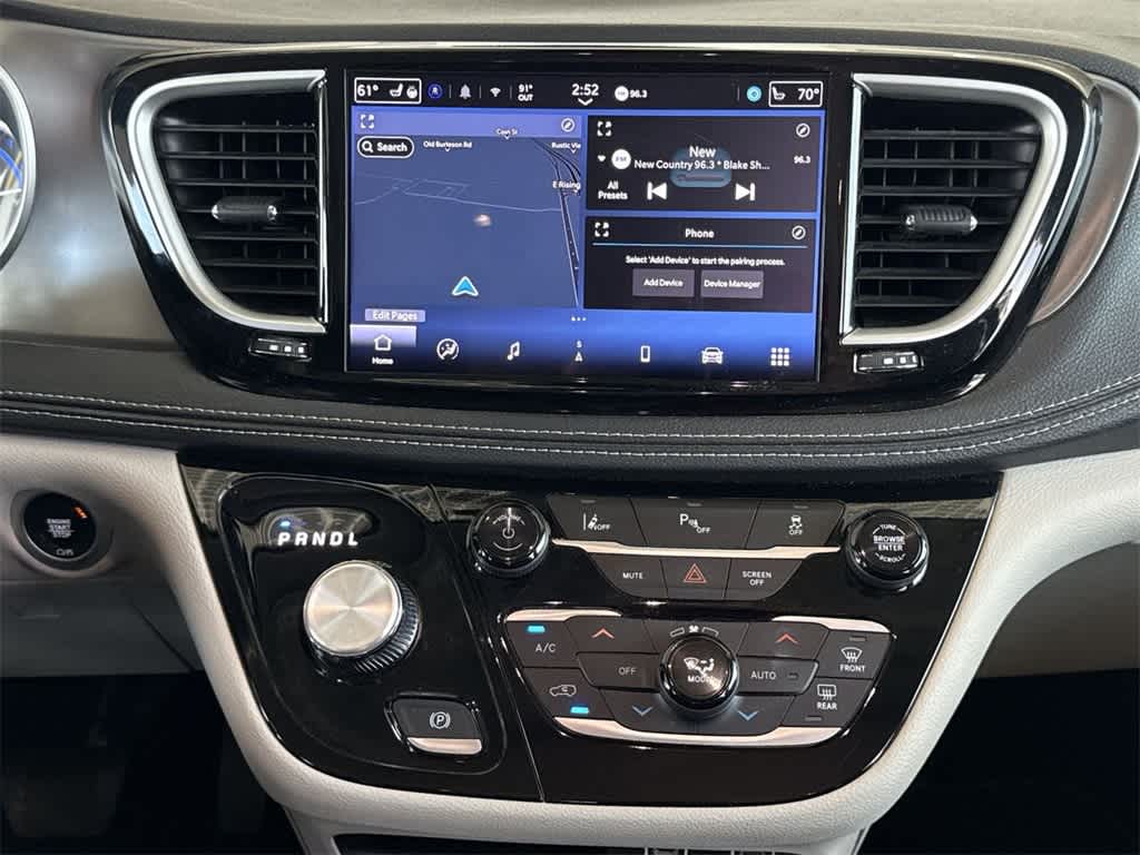 Thumbnail: 2024 Chrysler Pacifica - 16