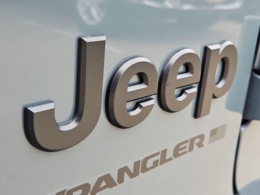 Thumbnail: 2026 Jeep Wrangler - 12