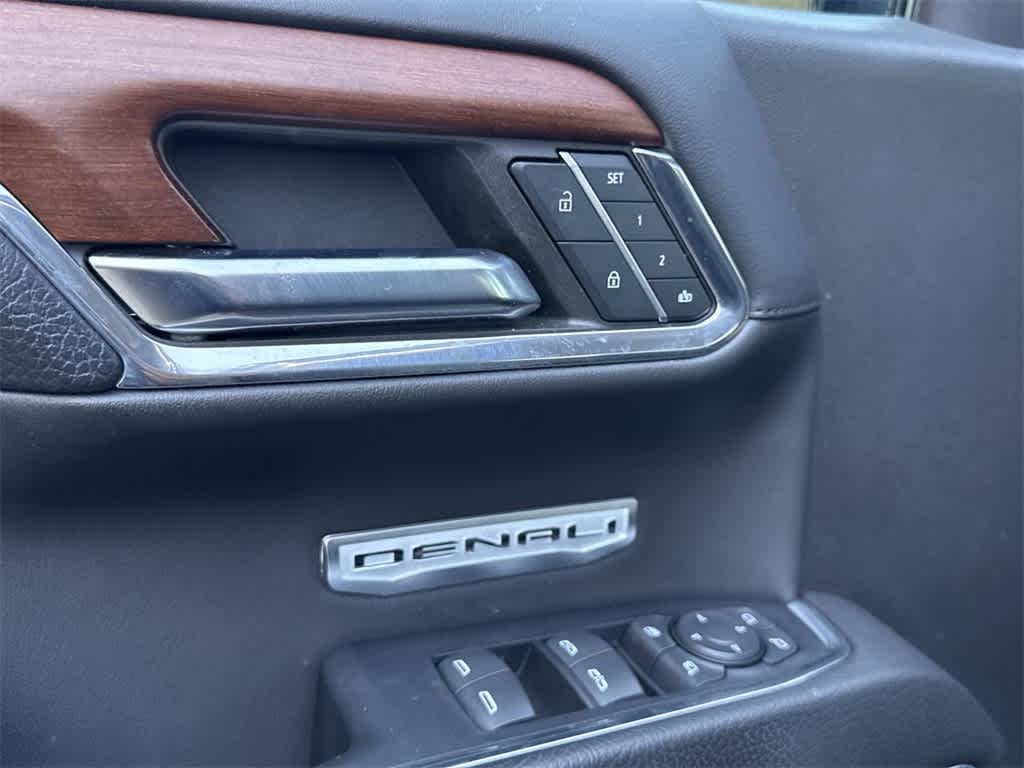 Thumbnail: 2023 GMC Sierra 1500 - 22