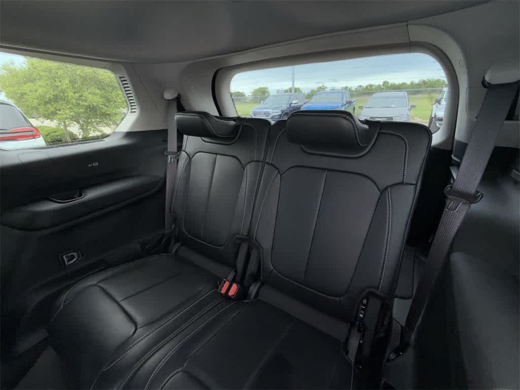 Thumbnail: 2022 Jeep Grand Cherokee L - 13