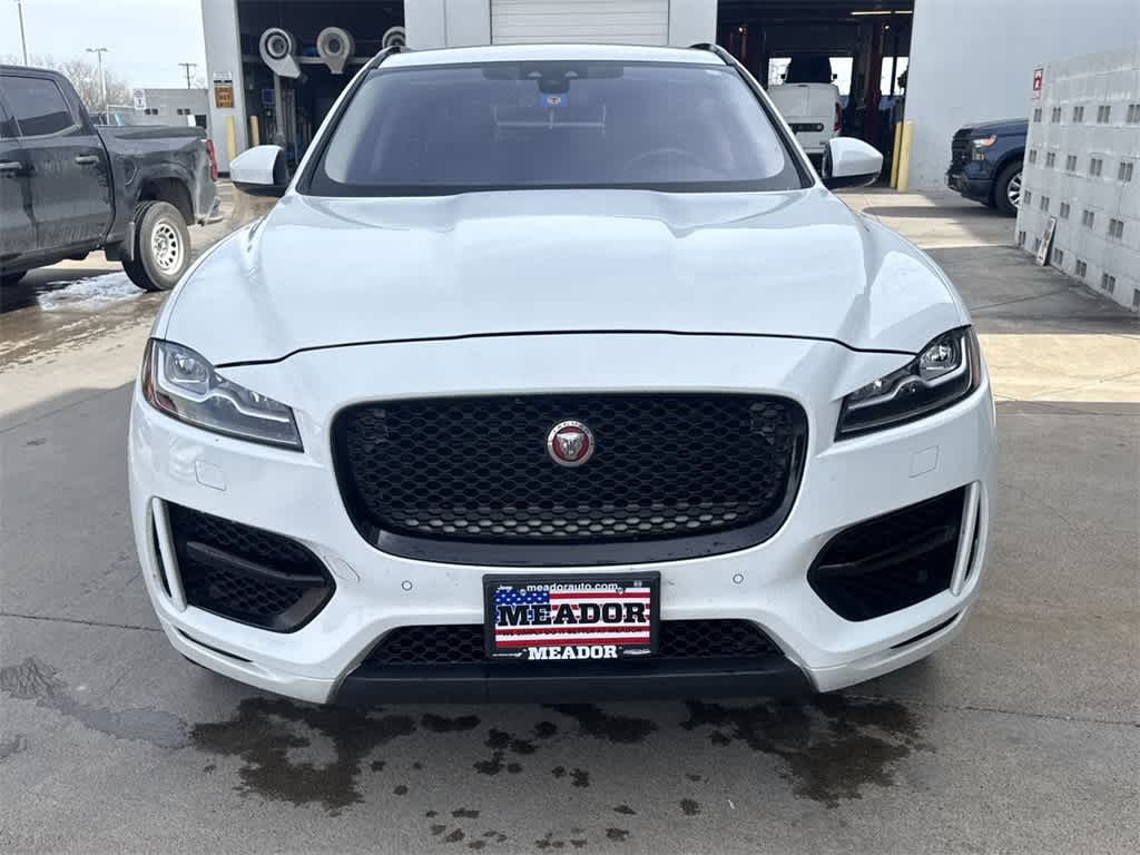 Thumbnail: 2017 Jaguar F-Pace - 7