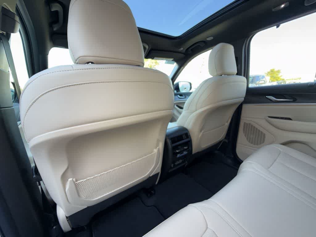 Thumbnail: 2025 Jeep Grand Cherokee - 11