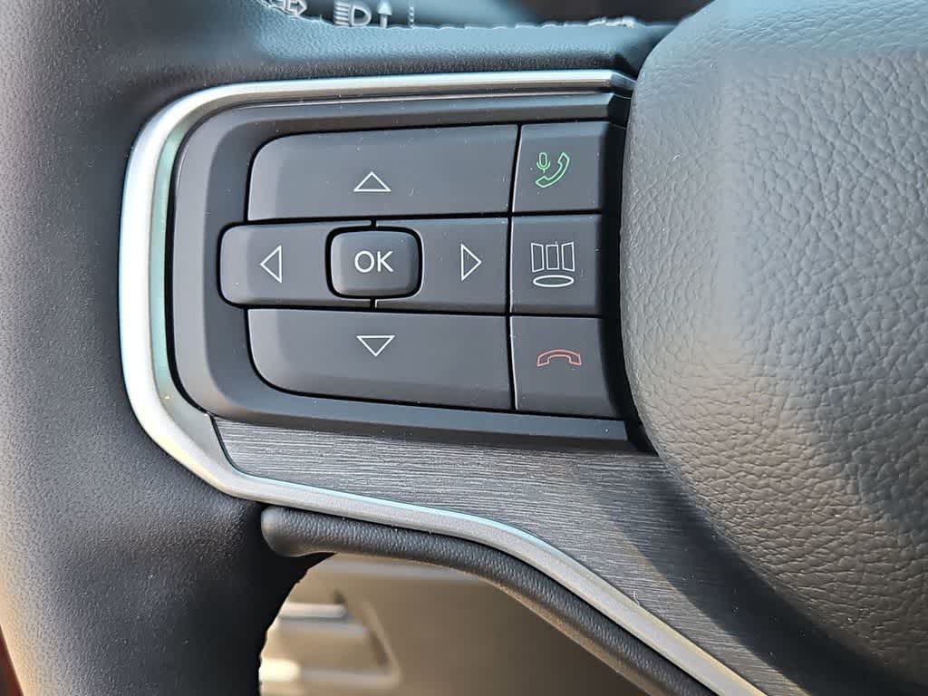 Thumbnail: 2026 Jeep Grand Wagoneer - 23