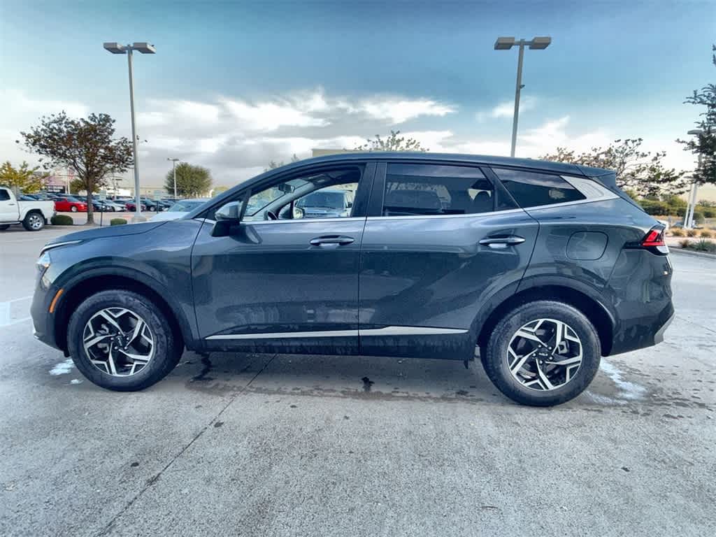 Thumbnail: 2023 Kia Sportage - 3