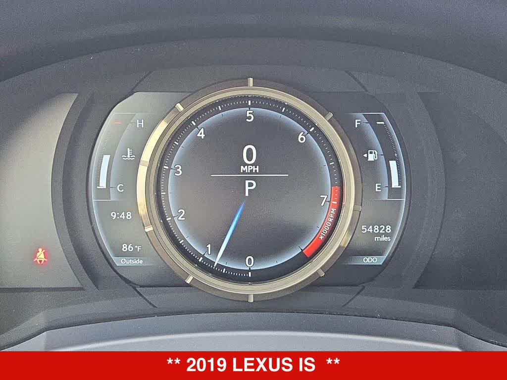 Thumbnail: 2019 Lexus IS - 32