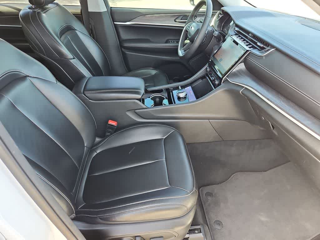 Thumbnail: 2023 Jeep Grand Cherokee - 22