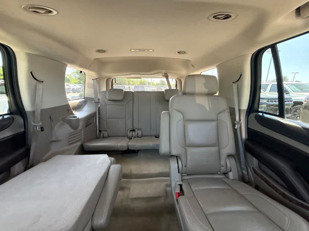 Thumbnail: 2016 Chevrolet Tahoe - 18