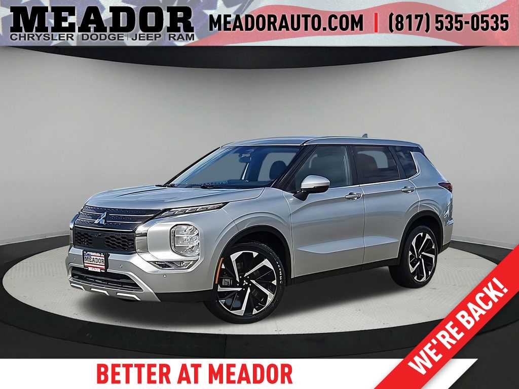 2024 Mitsubishi Outlander SE 2WD's photo