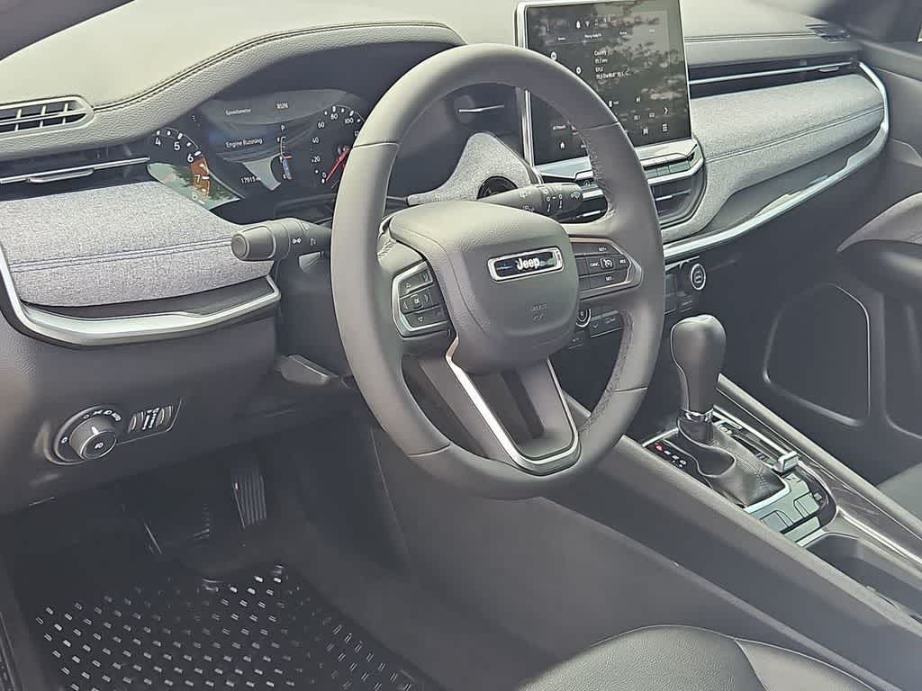 Thumbnail: 2024 Jeep Compass - 10