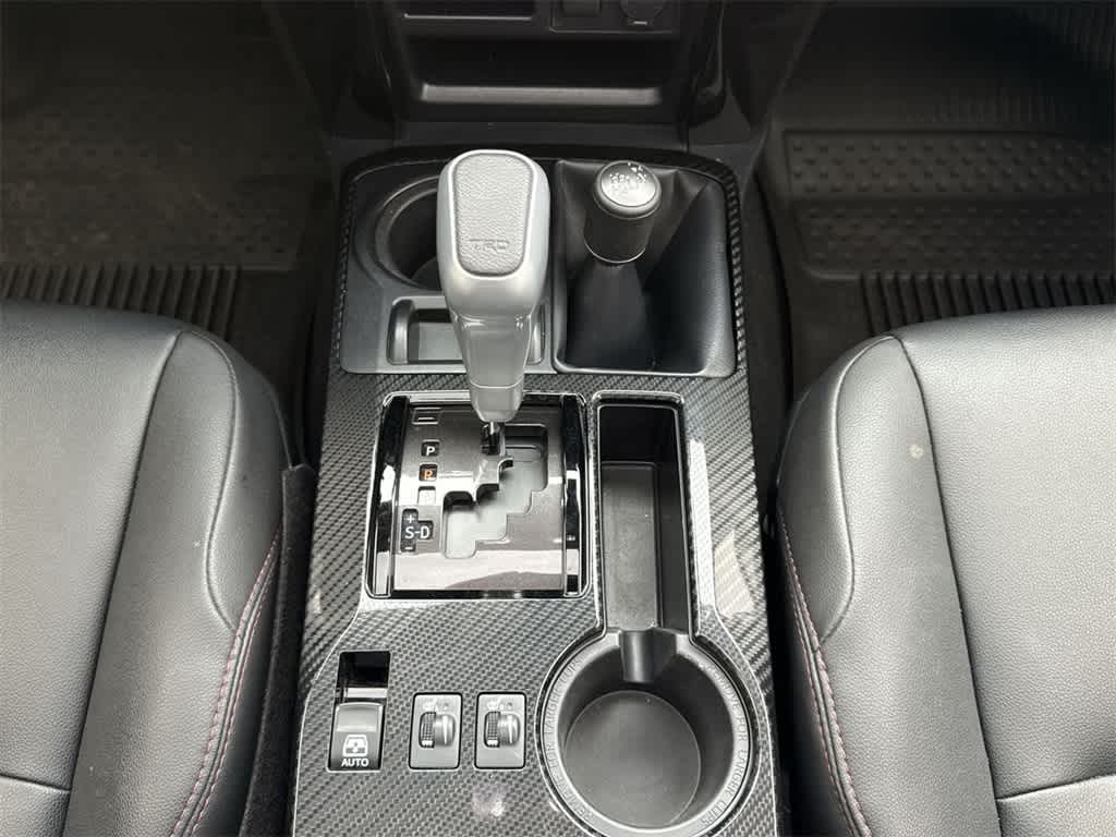 Thumbnail: 2023 Toyota 4Runner - 16