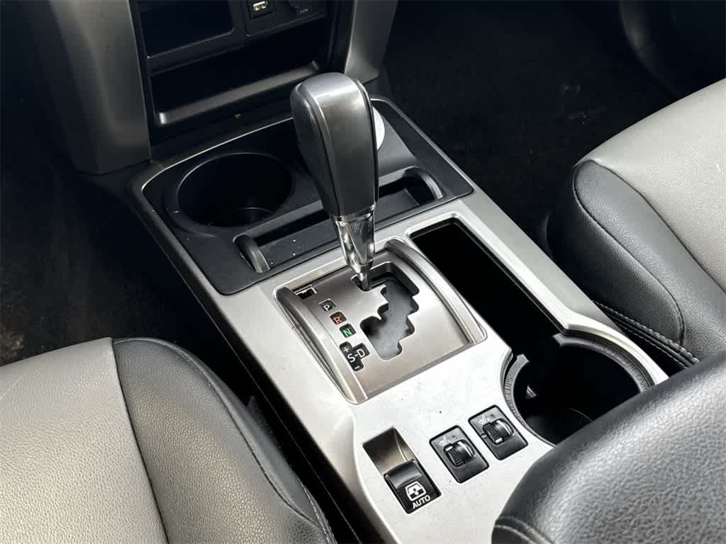 Thumbnail: 2024 Toyota 4Runner - 16