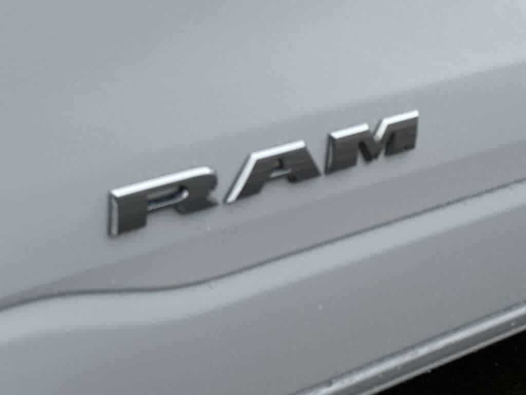 Thumbnail: 2025 RAM 1500 - 10