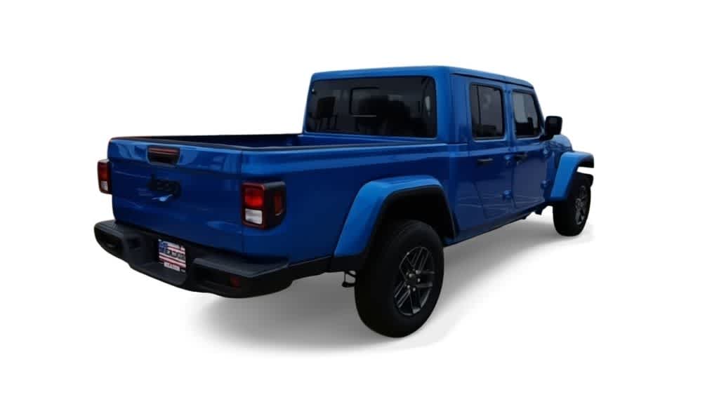 Thumbnail: 2026 Jeep Gladiator - 8