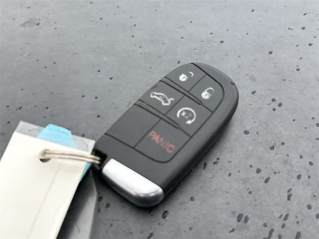 Thumbnail: 2018 Dodge Charger - 23