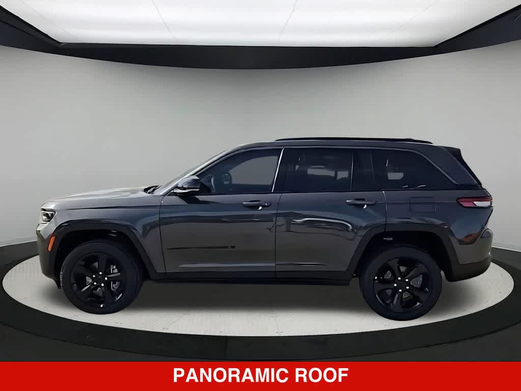 Thumbnail: 2026 Jeep Grand Cherokee - 5