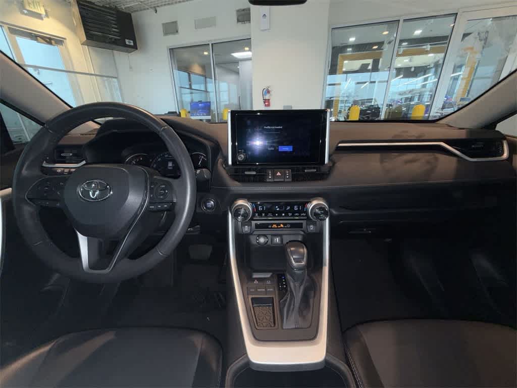 Thumbnail: 2023 Toyota RAV4 - 14